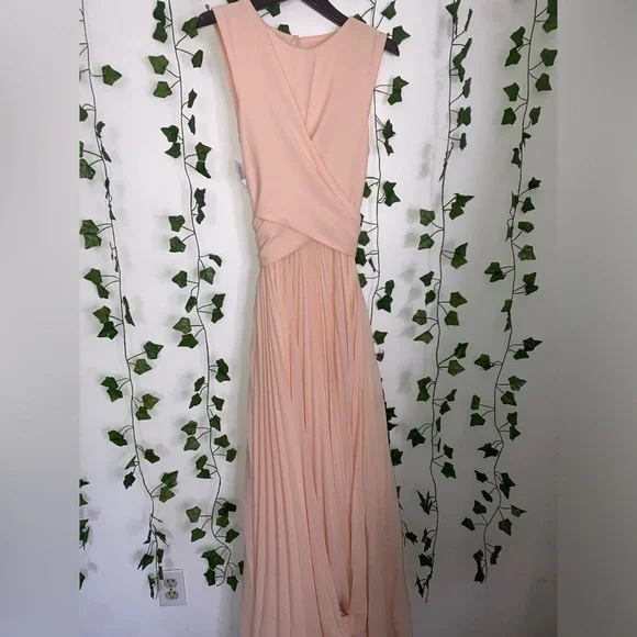 fame and partners formal dresses Elegant V Neck Open Back Split Light Grey Long Prom Dress PG751 US0 / Gray main image 0